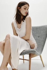 ALINA NIGHTDRESS